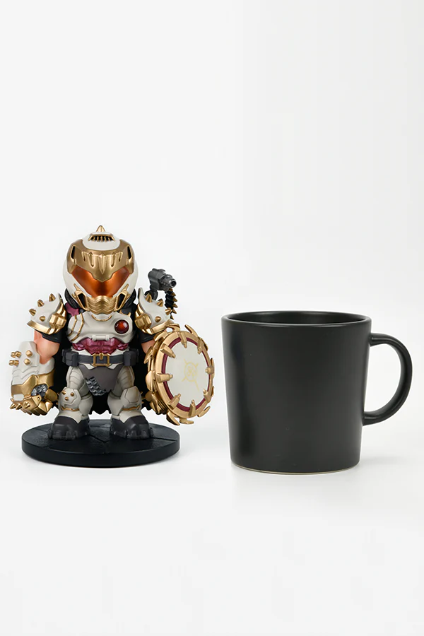 DOOM: The Dark Ages Slayer Mini Collectible Figure (Divinity Variant) - Image 5