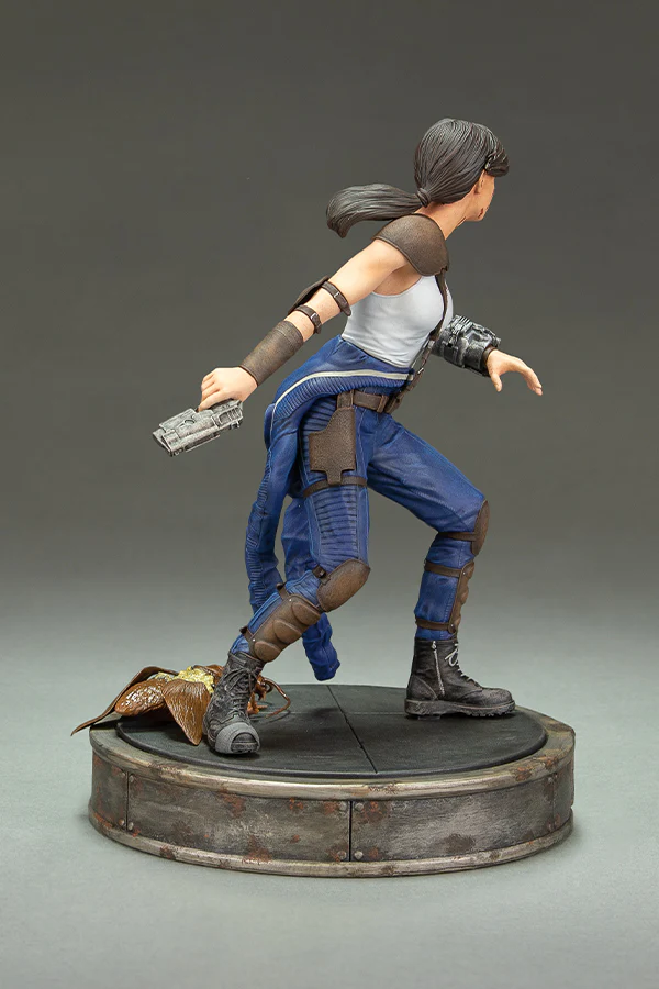 Fallout Series Lucy Figure by Dark Horse - Image 5