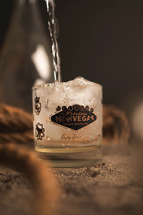Fallout New Vegas Casinos Rocks Glass - Image 4