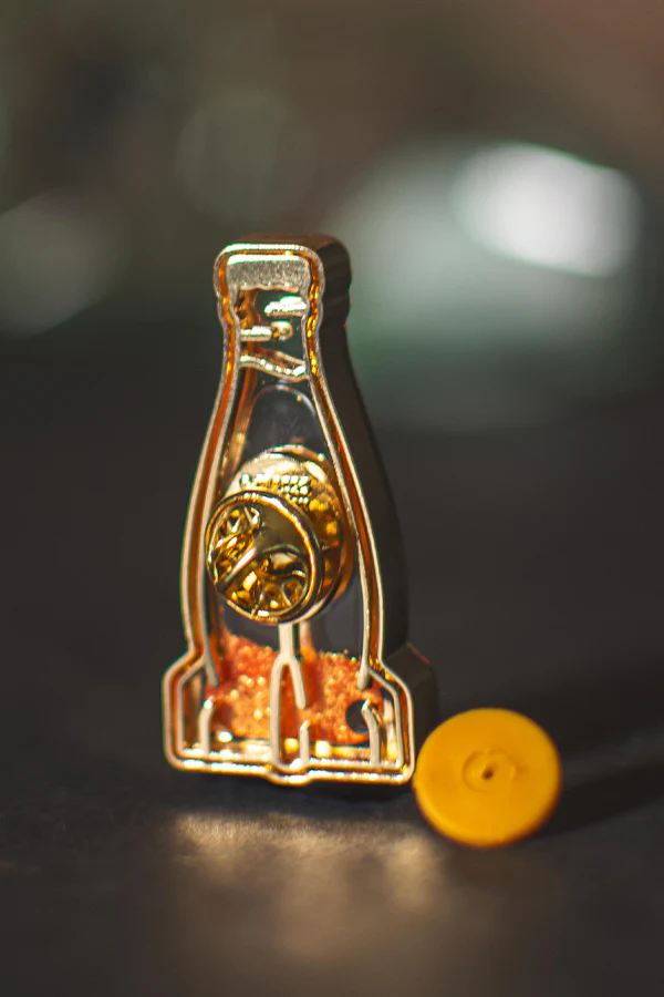 Fallout Nuka Orange Glitter Pin - Image 4