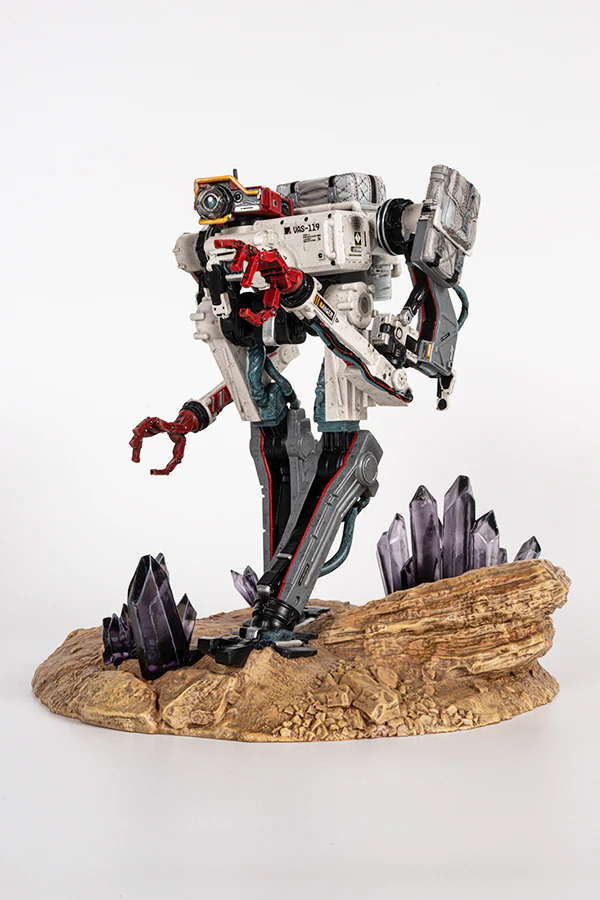 Starfield Vasco Crystal Variant Statue - Image 3
